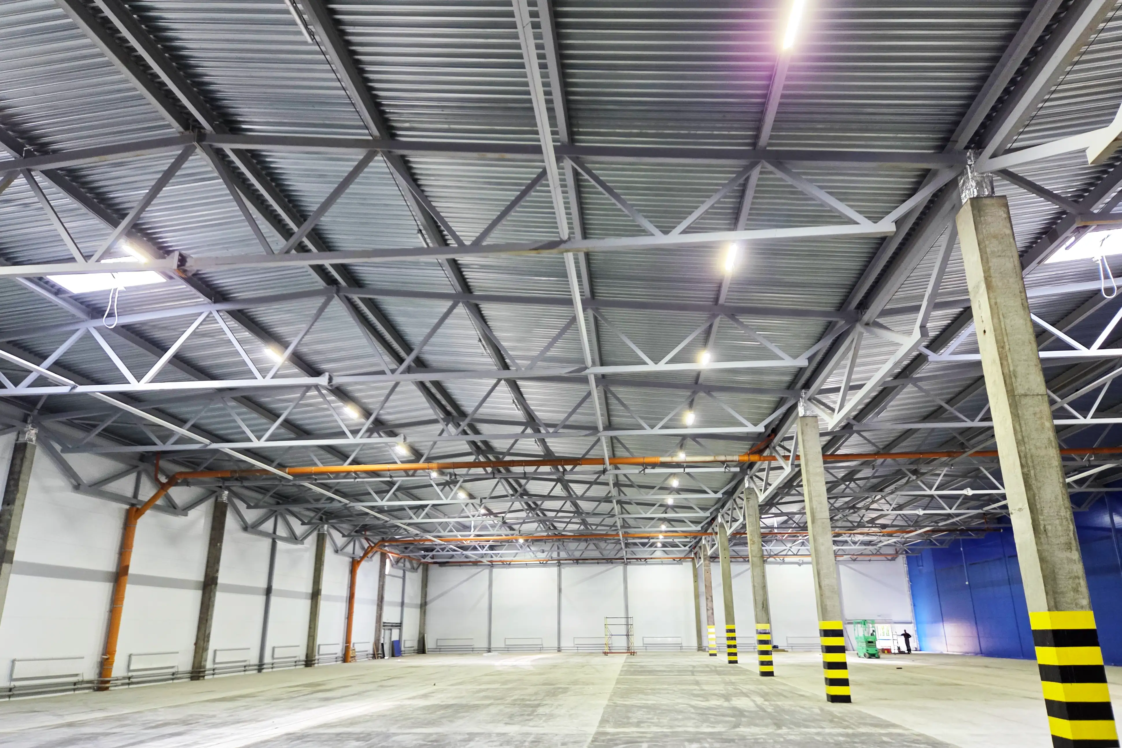 Преимущества быстровозводимых зданий из металлоконструкций 